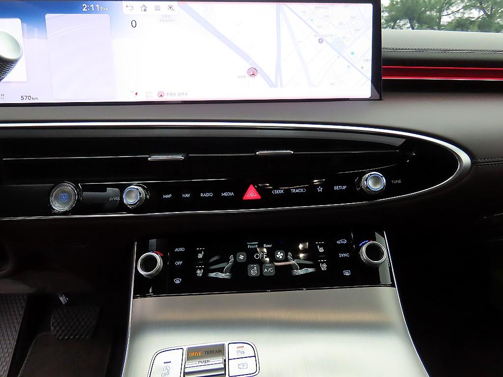 Genesis GV70 2026 Gris - Importación desde Corea - HF Imports Iquique - Foto 13