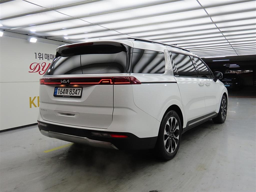 KIA Carnival - Vista 2