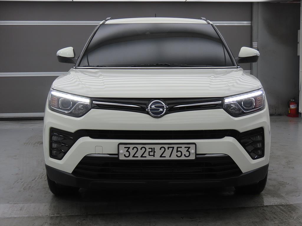 Ssangyong Tivoli - Vista 2
