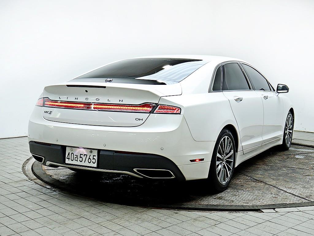 Lincoln MKZ - Vista 7