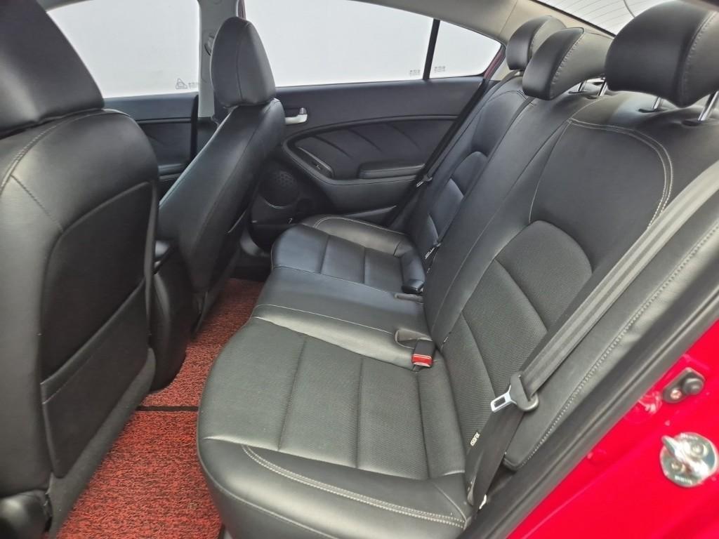 KIA K3 - Vista 12