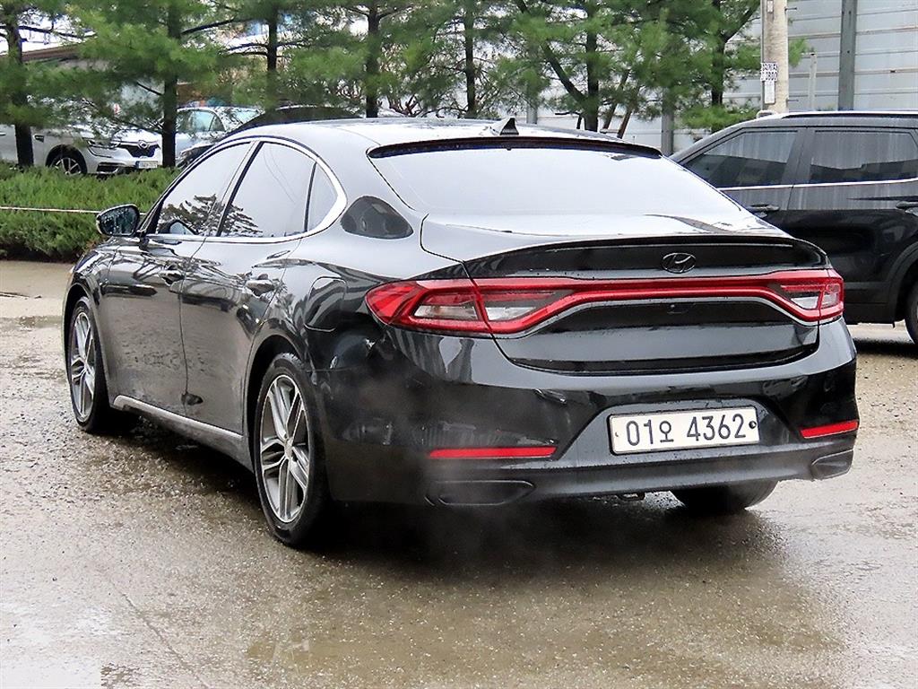 HYUNDAI Grandeur - Vista 3