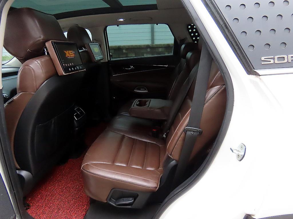 KIA Sorento - Vista 6