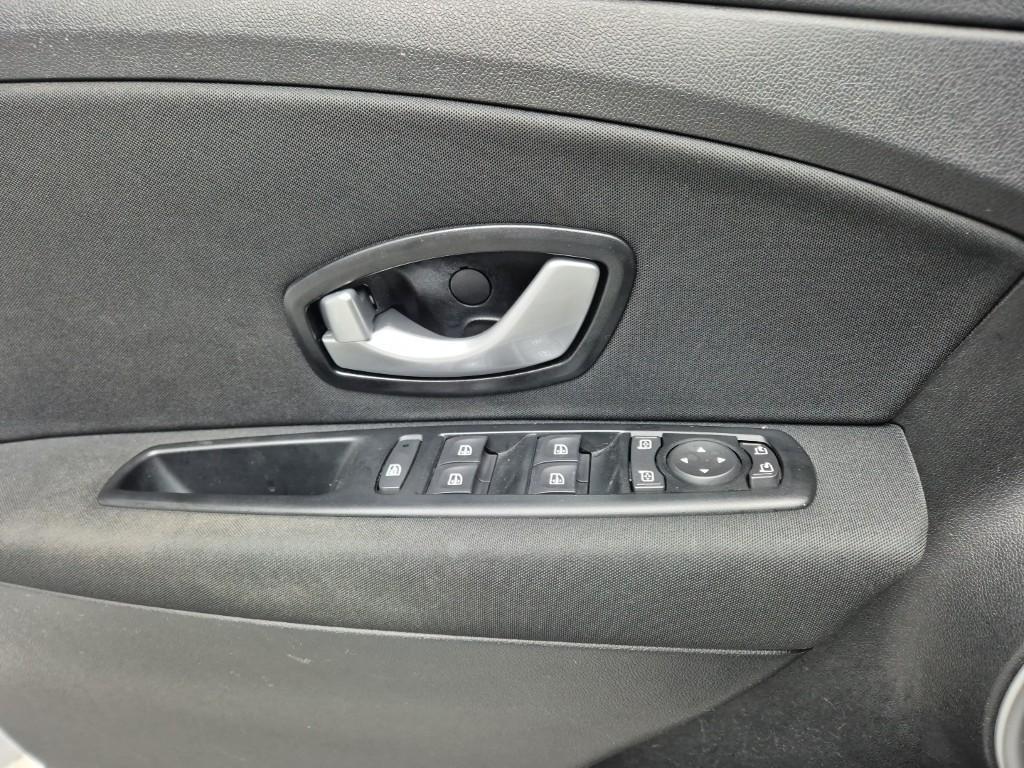 SAMSUNG SM3 - Vista 10