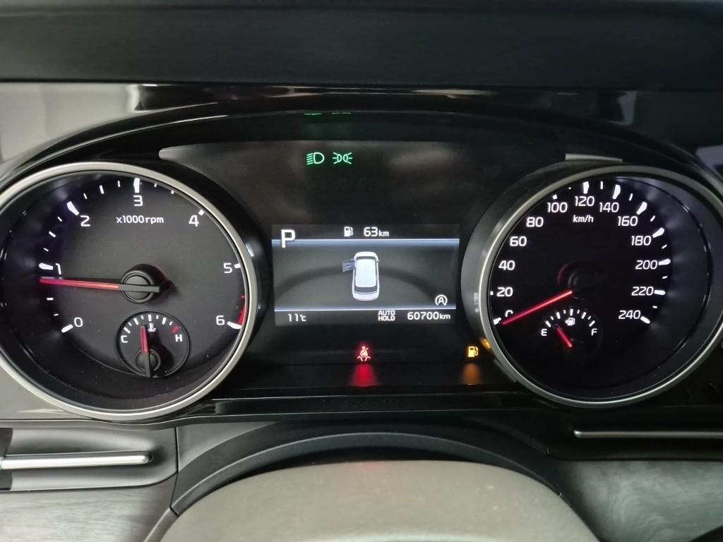 KIA Carnival - Vista 6