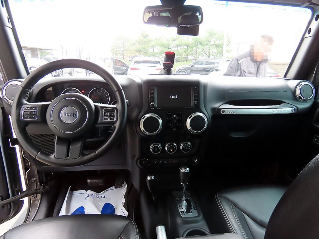 Jeep Wrangler - Vista 7