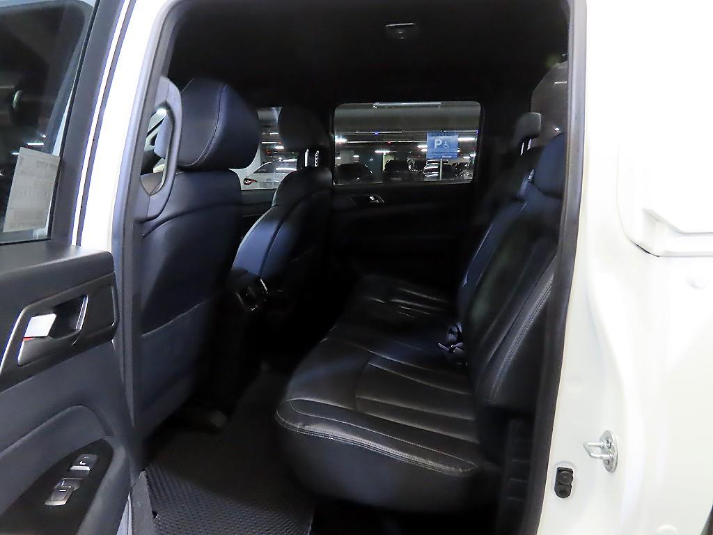 Ssangyong Rexton - Vista 7