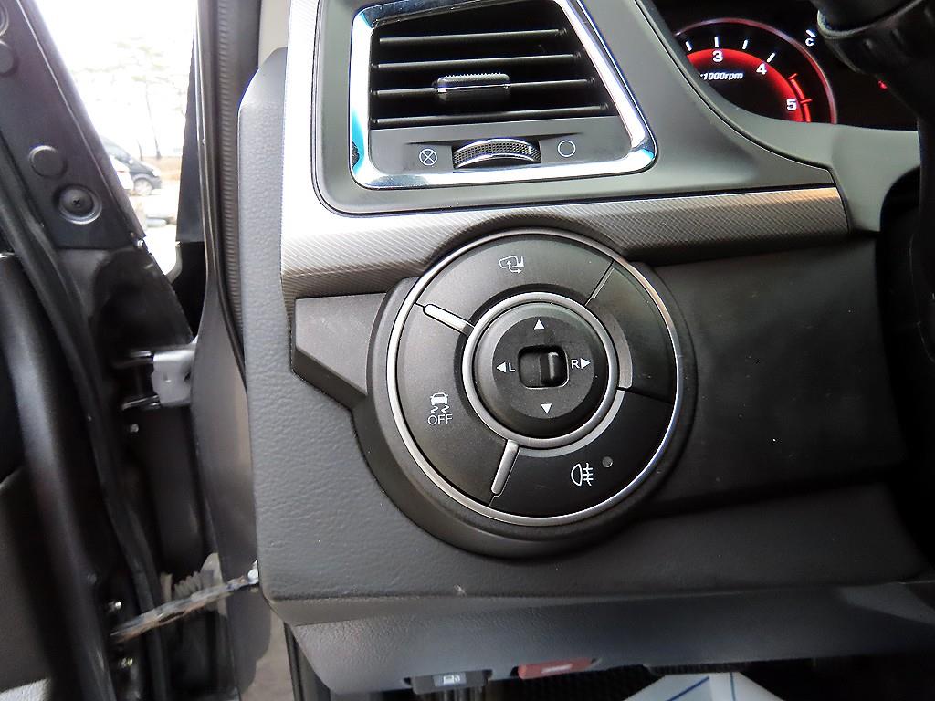 Ssangyong Korando - Vista 12