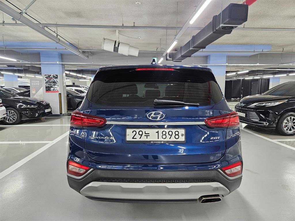 HYUNDAI Santa Fe - Vista 3