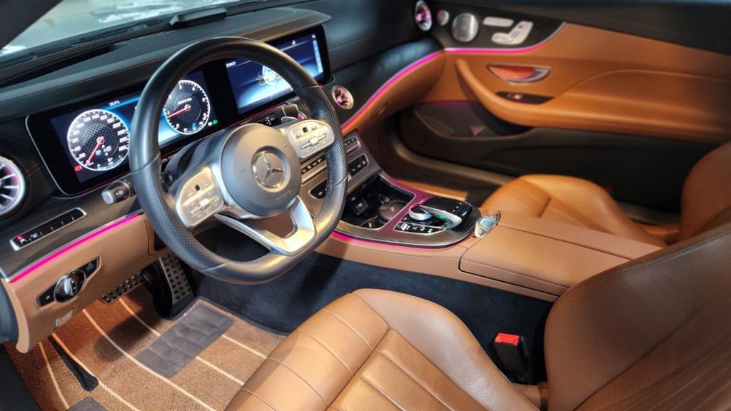Mercedes Benz E class - Vista 8