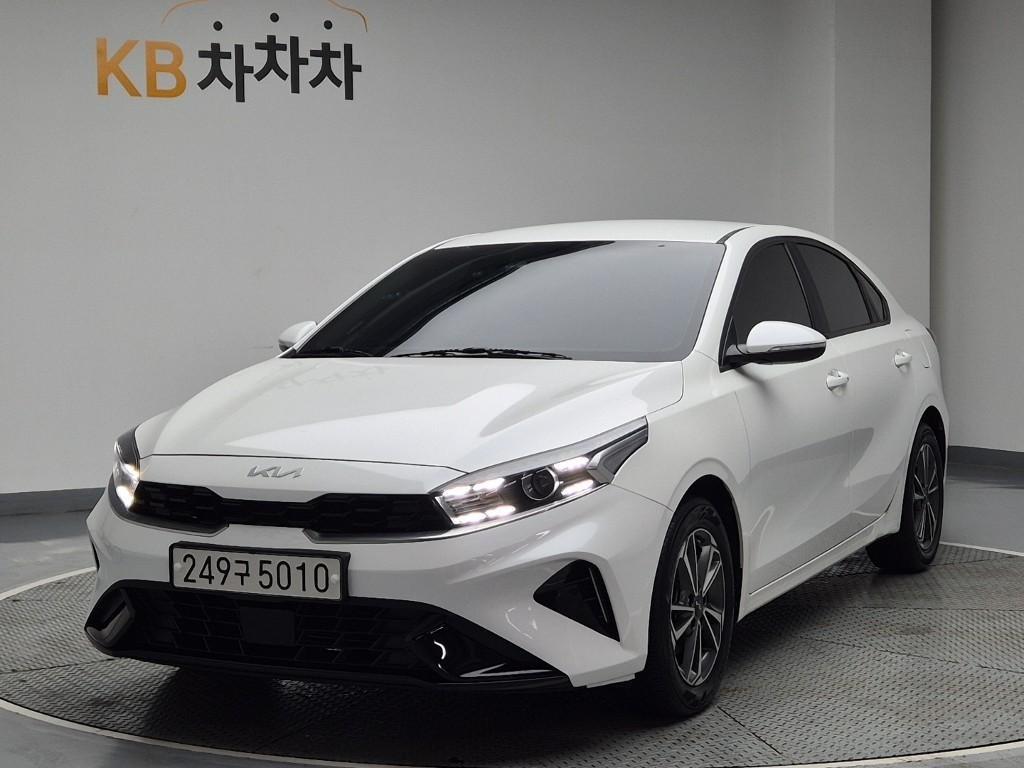 KIA K3 2023 Blanco - Importación desde Corea - HF Imports Iquique - Foto 1