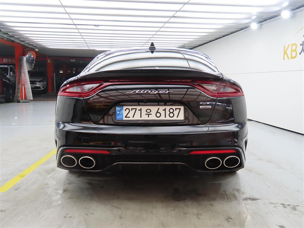 KIA Stinger - Vista 3