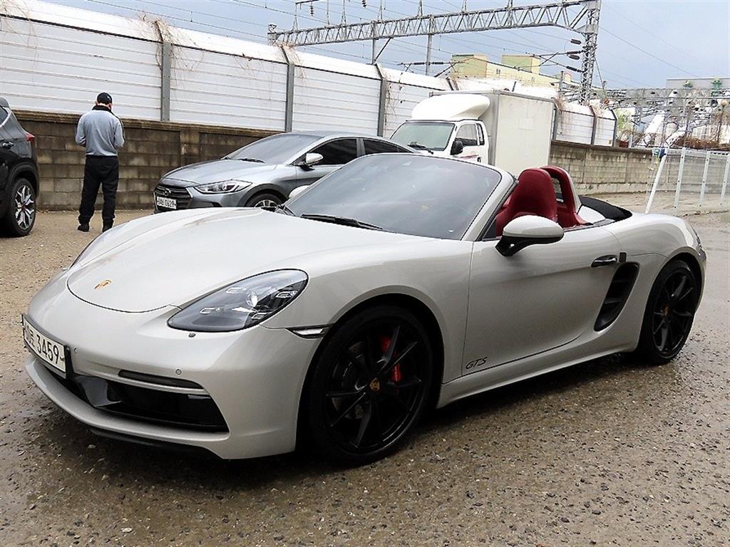 Porsche 718 - Vista 6
