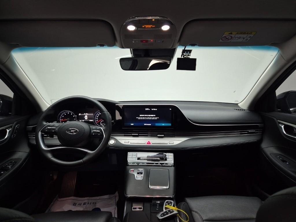 HYUNDAI Grandeur - Vista 7