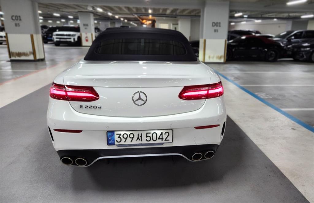 Mercedes Benz E class - Vista 3