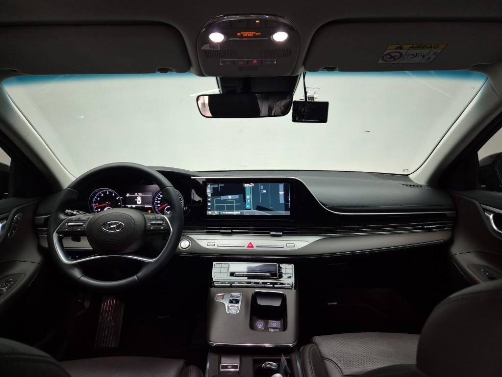 HYUNDAI Grandeur - Vista 7