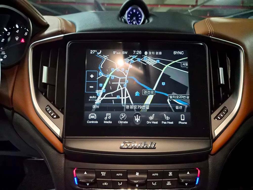 Maserati Ghibli 2019 Blanco - Importación desde Corea - HF Imports Iquique - Foto 14