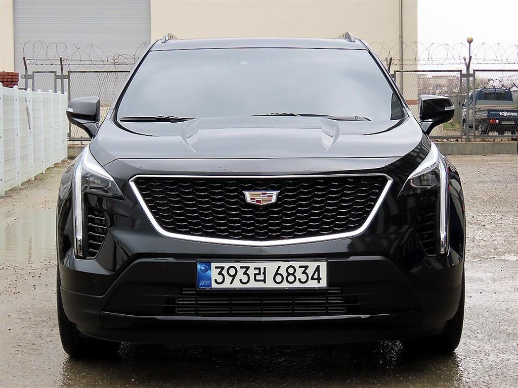 Cadillac XT4 2023 Negro - Importación desde Corea - HF Imports Iquique - Foto 1