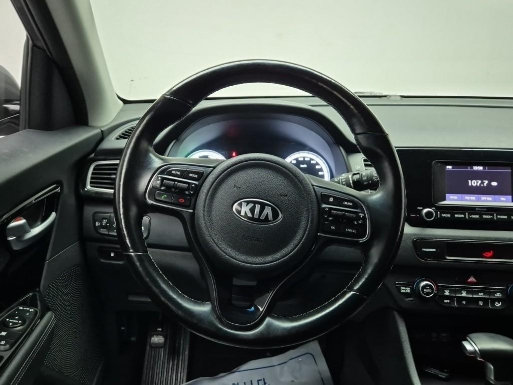 KIA Niro - Vista 9