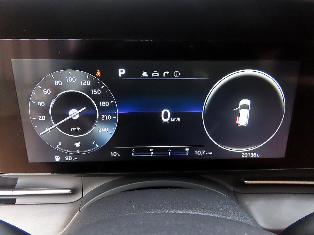 KIA Carnival - Vista 10