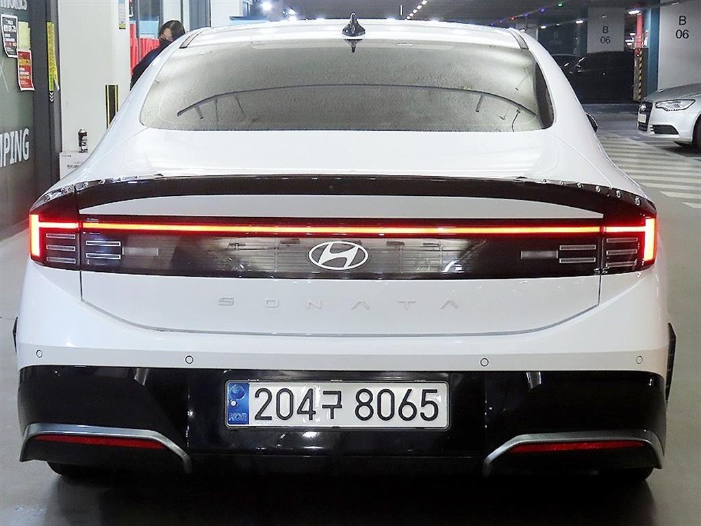 HYUNDAI Sonata - Vista 5