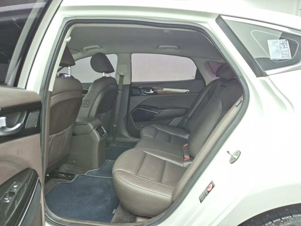 KIA K7 - Vista 12