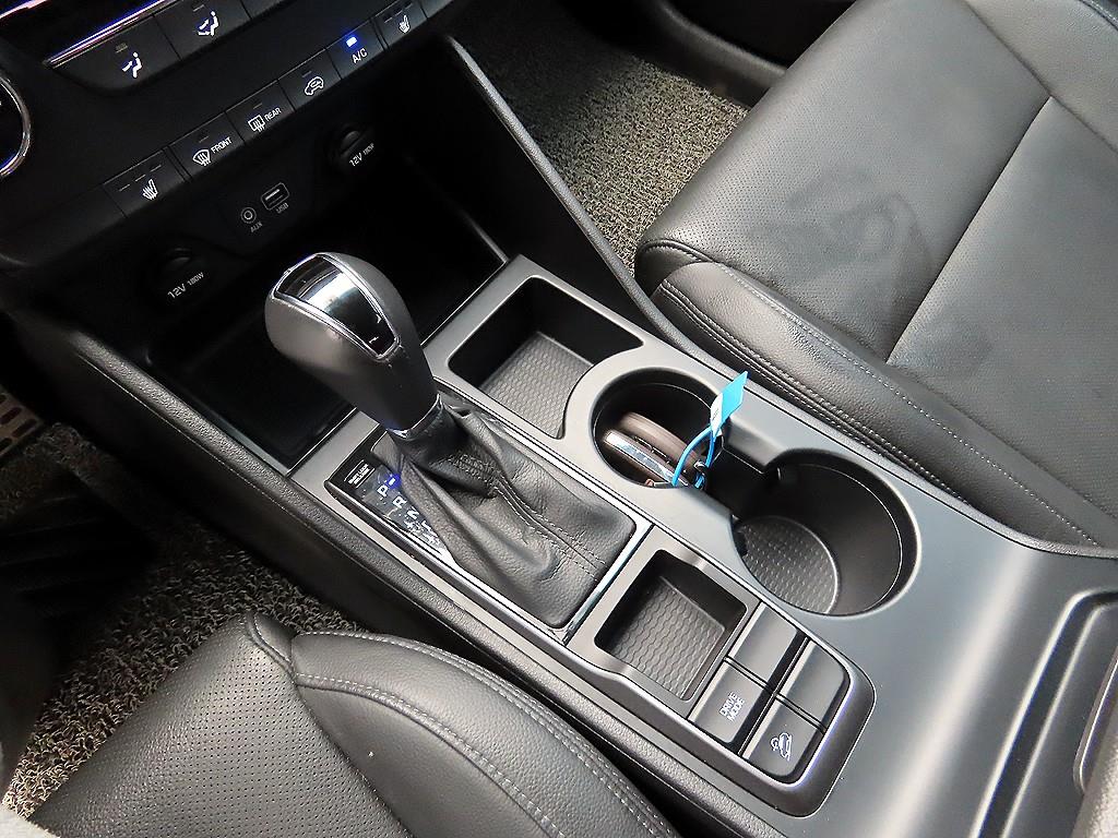 HYUNDAI Tucson - Vista 10