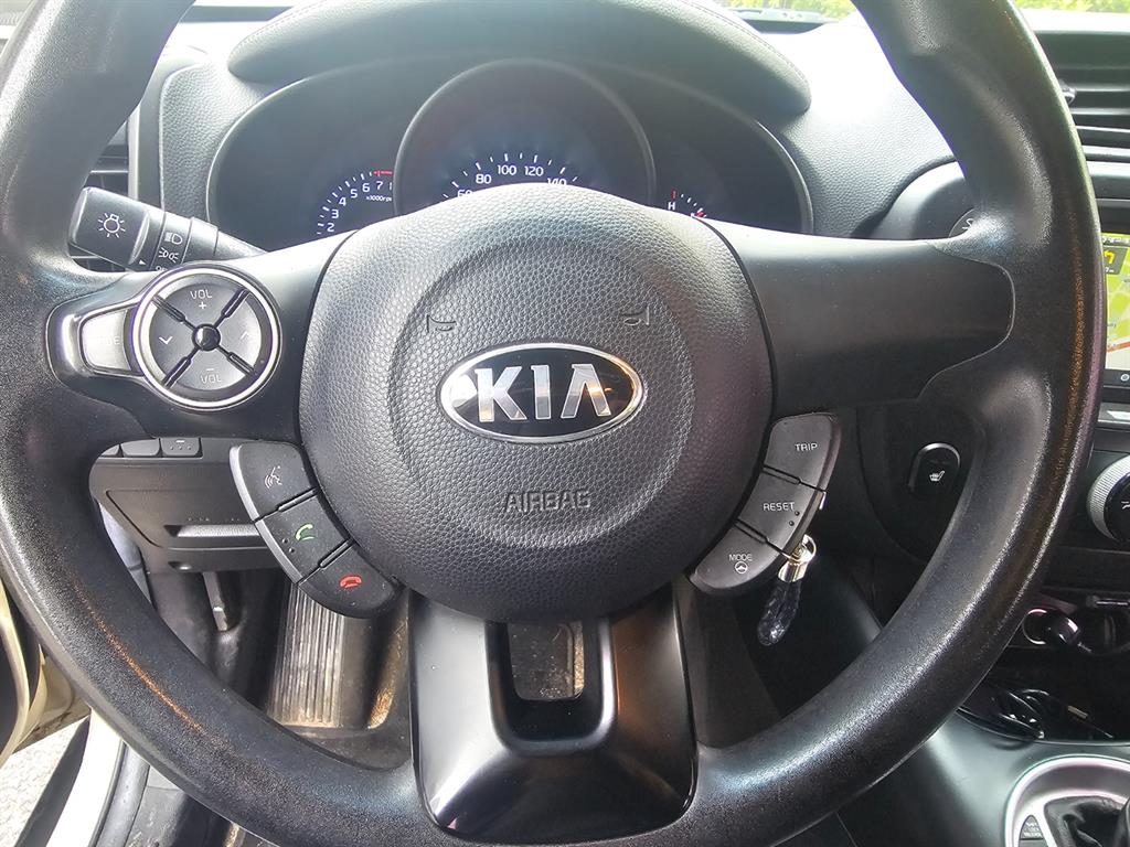 KIA Soul - Vista 12