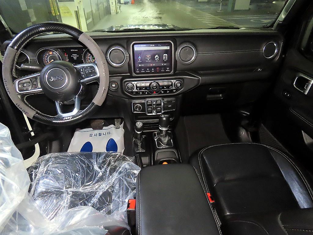 Jeep Wrangler - Vista 10