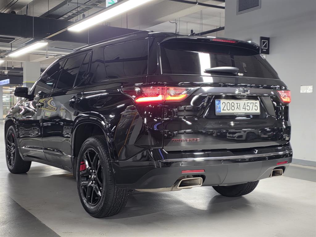 Chevrolet Travers - Vista 4