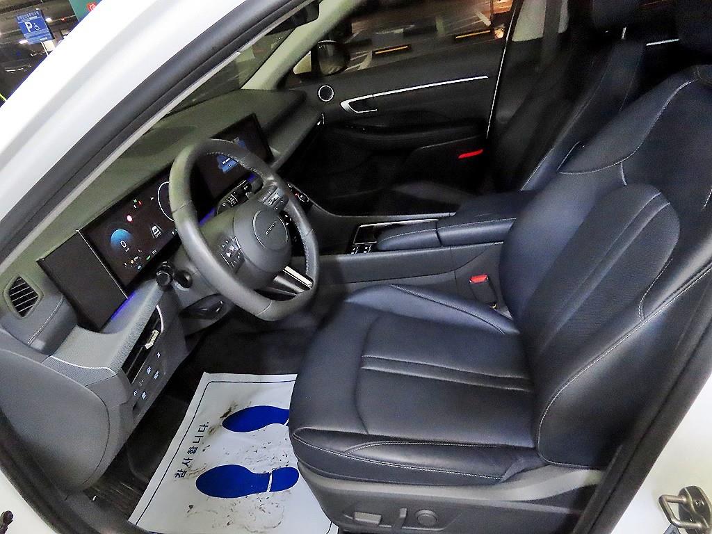 HYUNDAI Sonata - Vista 6