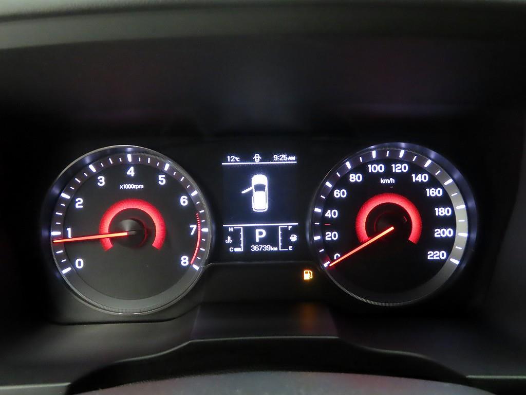 Ssangyong Tivoli - Vista 6