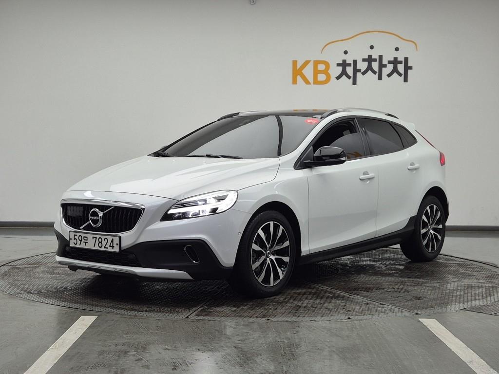 Volvo V40 2019 Blanco - Importación desde Corea - HF Imports Iquique - Foto 1