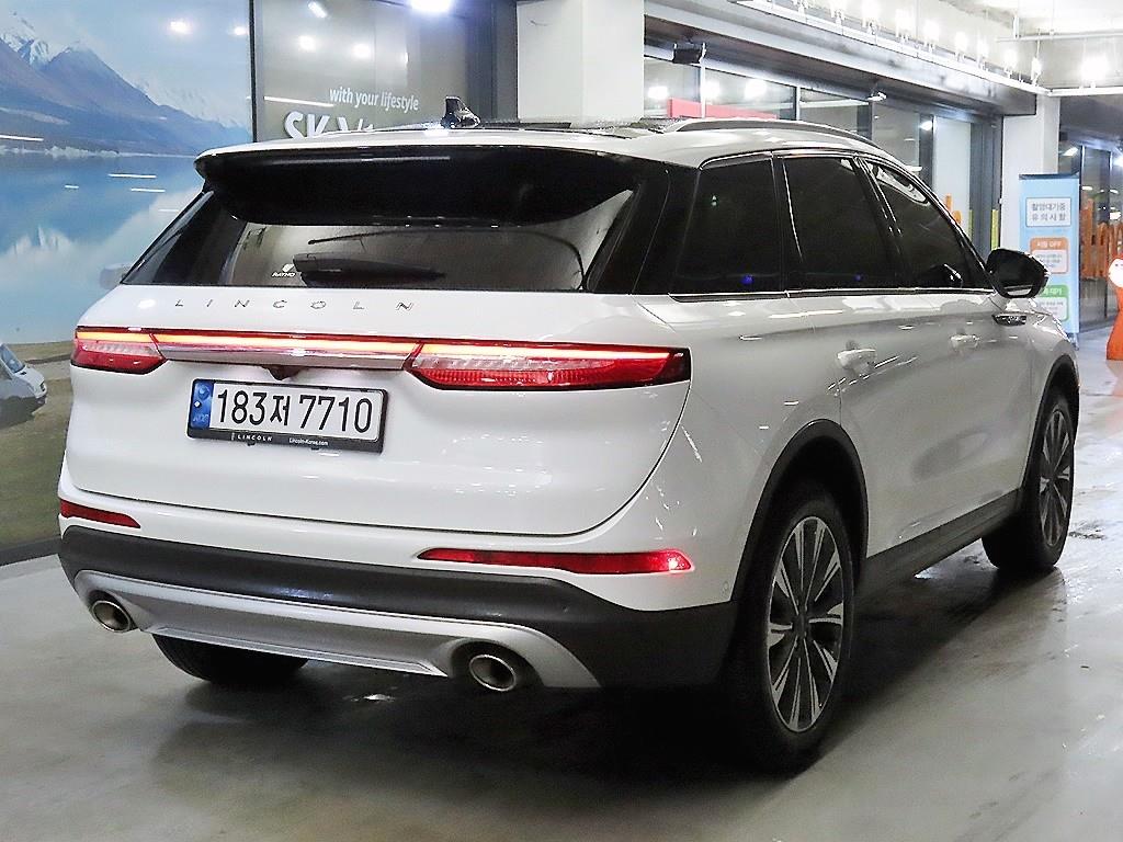 Lincoln Corsair - Vista 4