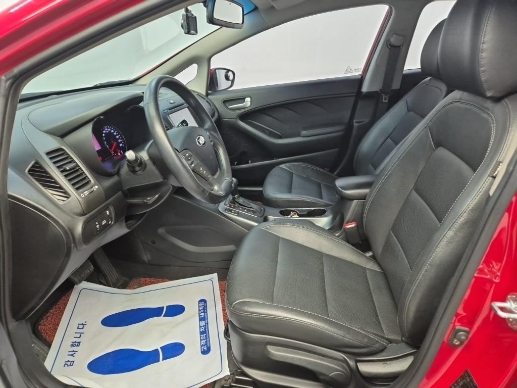 KIA K3 - Vista 11
