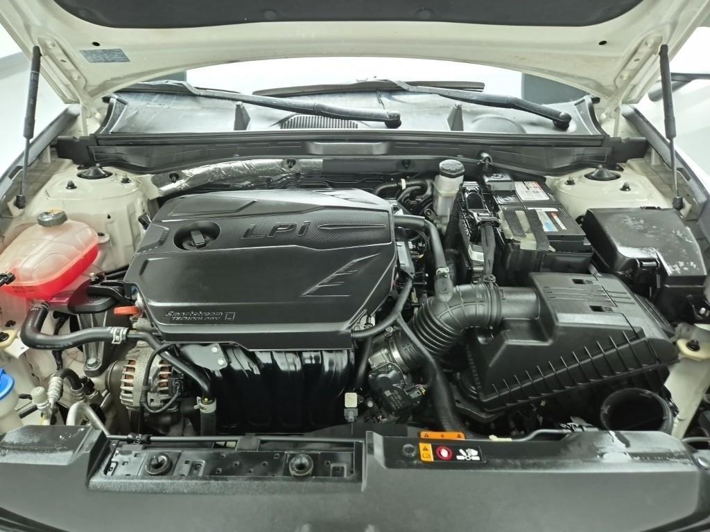 HYUNDAI Sonata - Vista 5