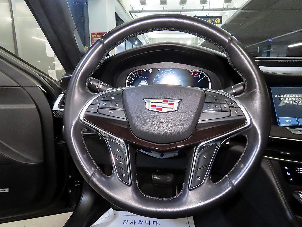 Cadillac CT6 - Vista 8