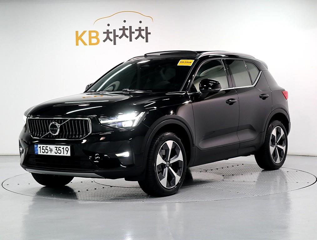 Volvo XC40 2025 Negro - Importación desde Corea - HF Imports Iquique - Foto 1