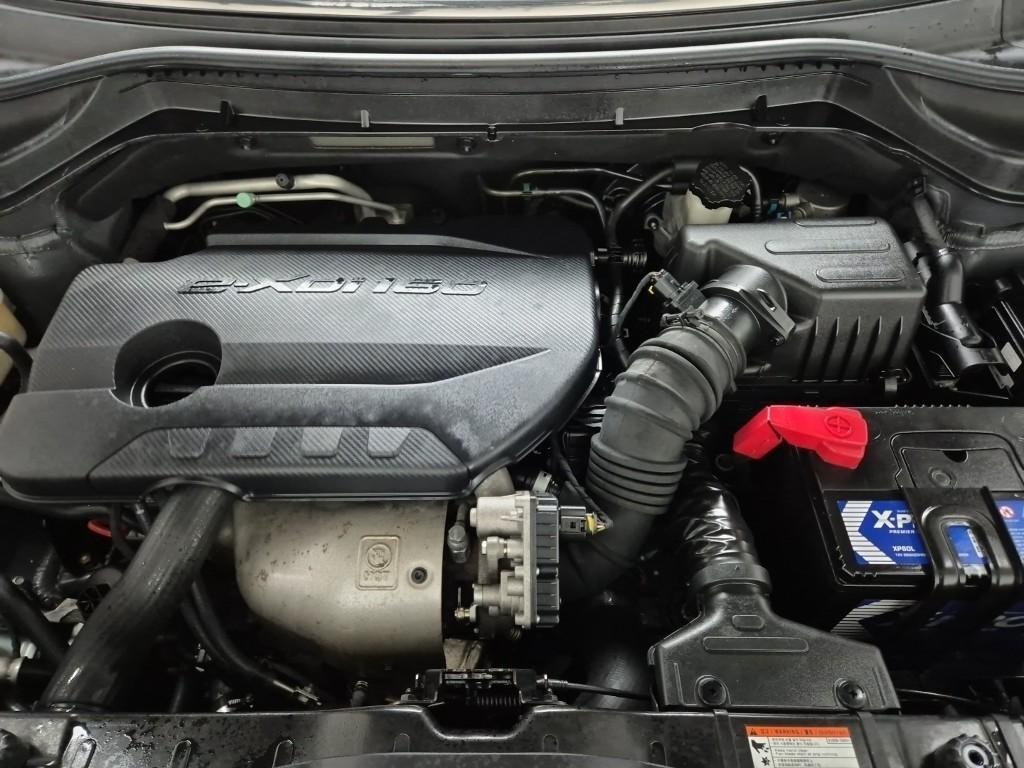 Ssangyong Tivoli - Vista 5