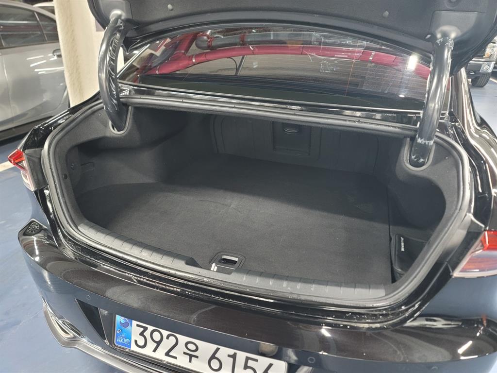 HYUNDAI Grandeur - Vista 5