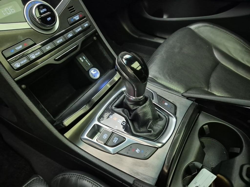 HYUNDAI Grandeur 2015 Negro - Importación desde Corea - HF Imports Iquique - Foto 16