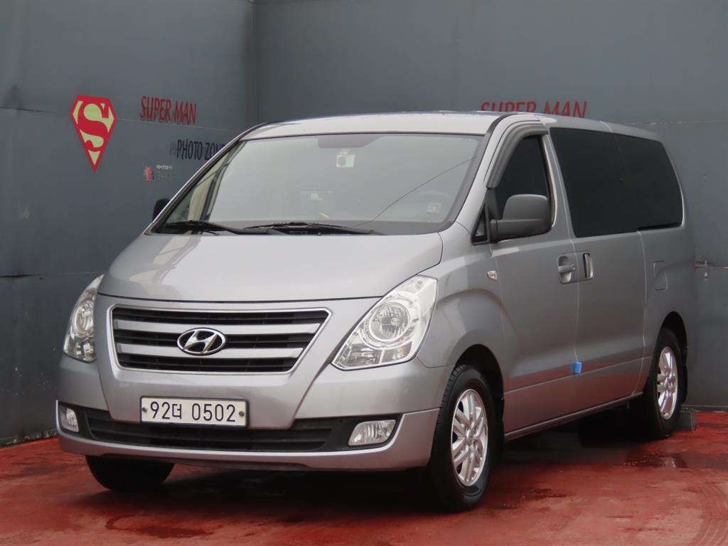 HYUNDAI Starex 2018 Plateado - Importación desde Corea - HF Imports Iquique - Foto 1