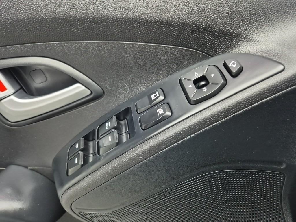 HYUNDAI Tucson - Vista 10