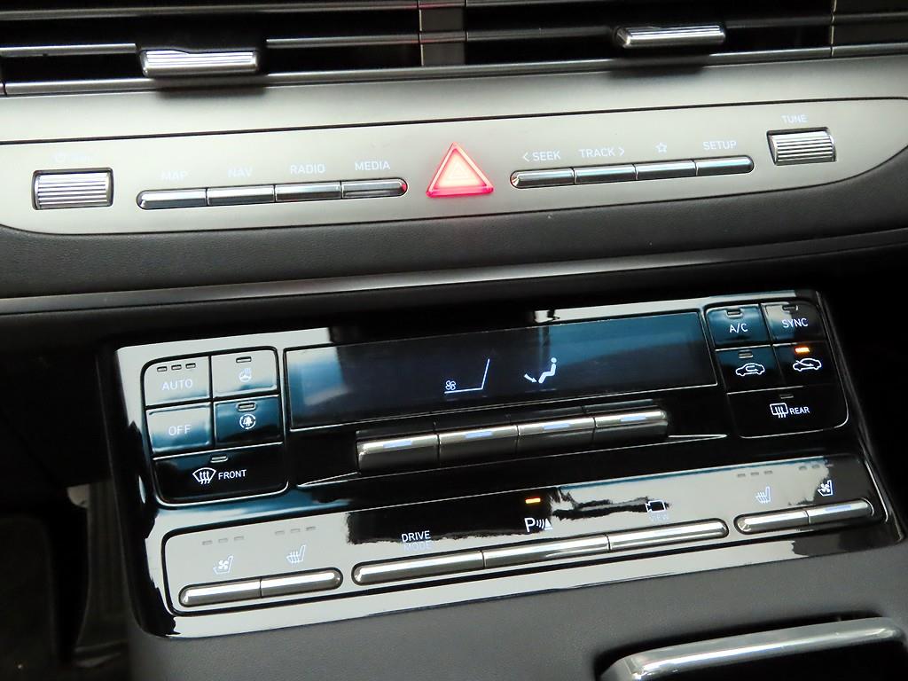 HYUNDAI Grandeur - Vista 10