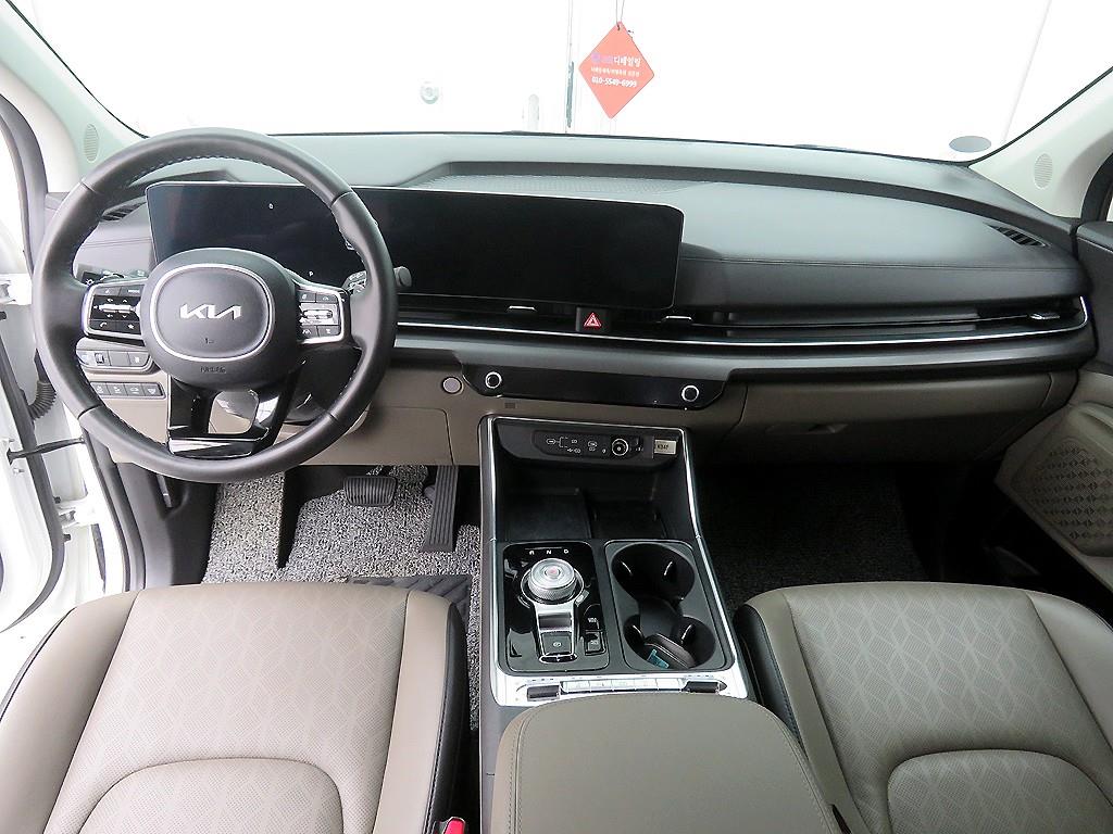 KIA Carnival - Vista 9