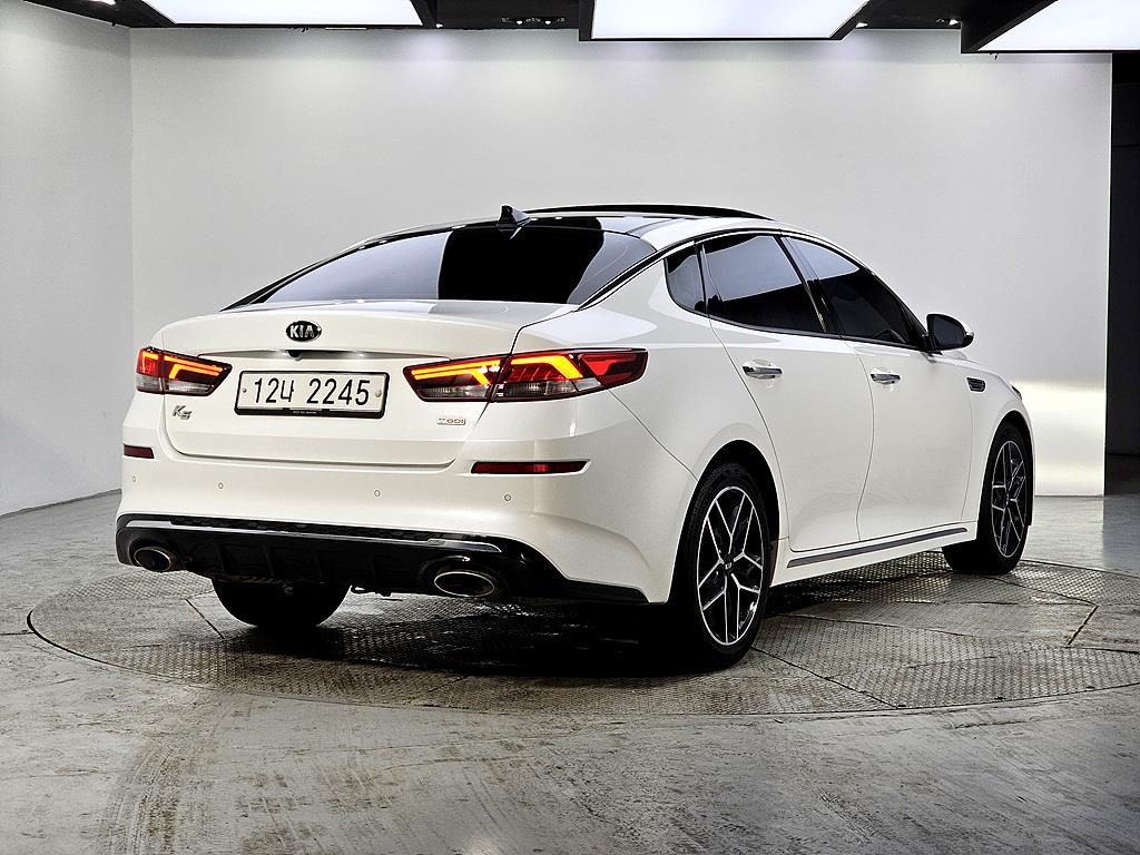 KIA K5 - Vista 4