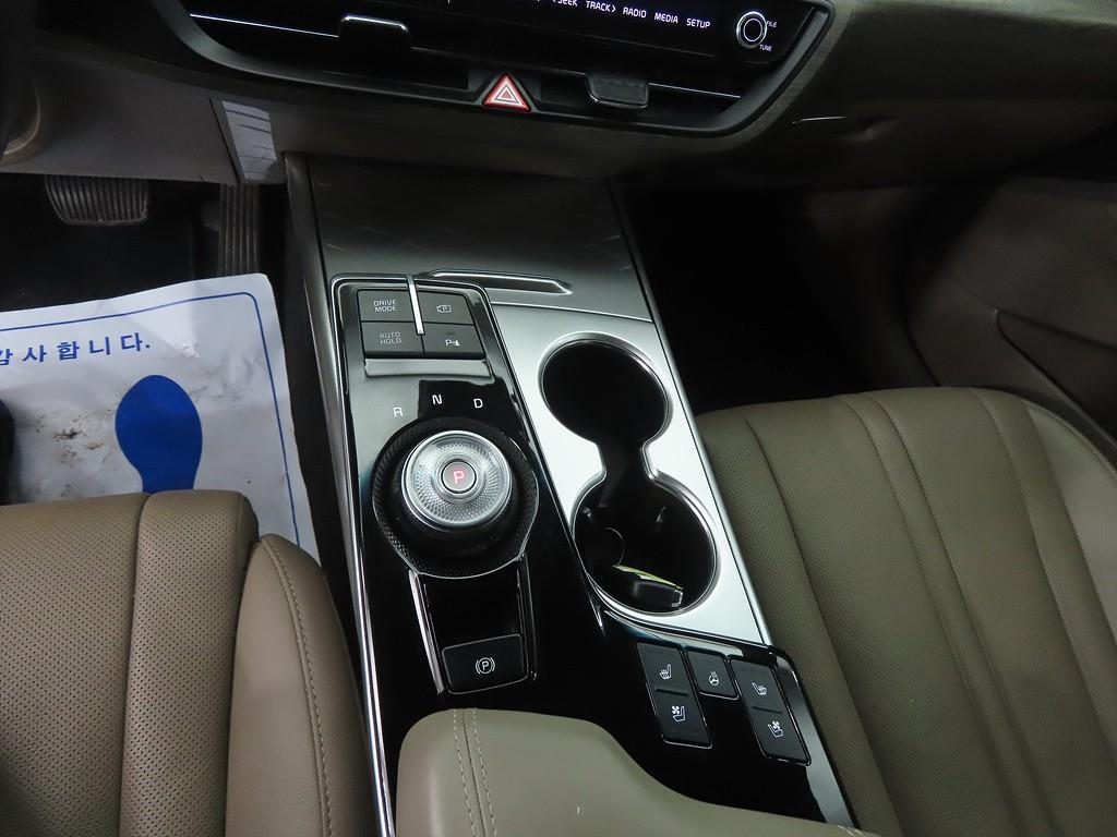 KIA K8 - Vista 11