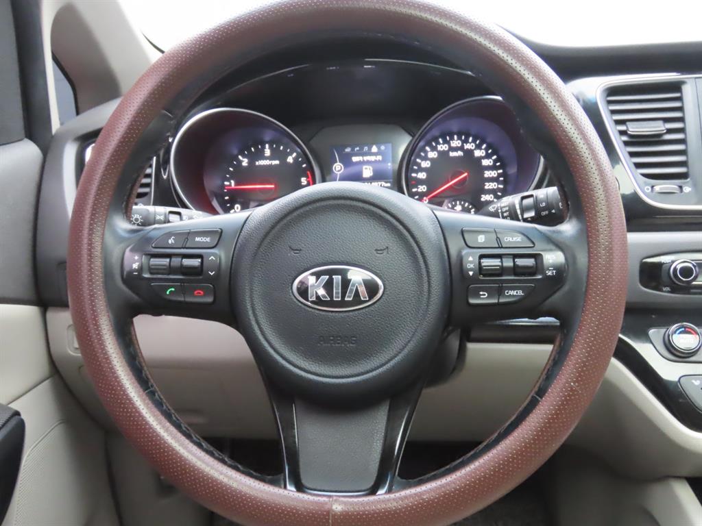 KIA Carnival 2015 Negro - Importación desde Corea - HF Imports Iquique - Foto 11