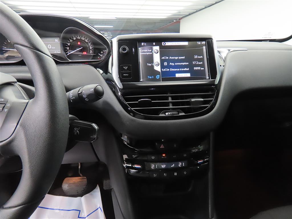 Peugeot 208 - Vista 10