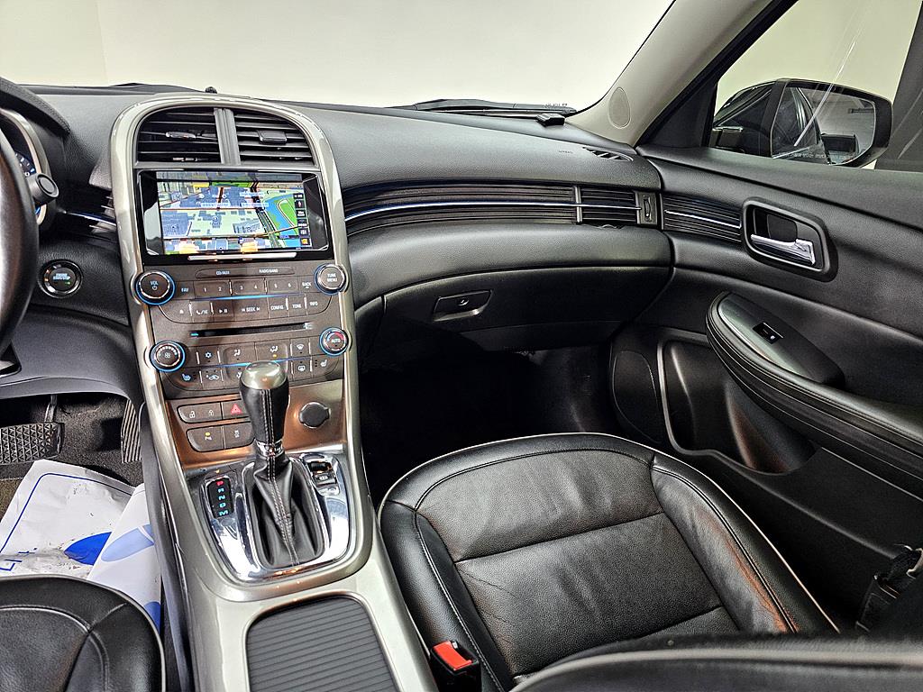 Chevrolet Malibu - Vista 10